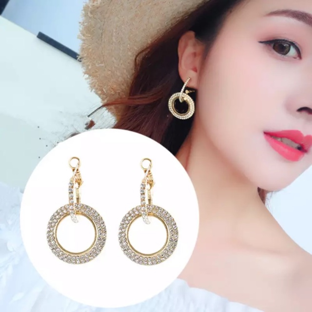 NEW!๐๐GORGEOUS!๐GOLDEN๐CZ๐CIRCLES๐๐STUNNING - Picture 6 of 8